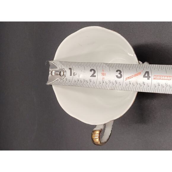 Tea Cup Porcelain Japan Roses Gold Gilt Three Footed Pink Green Floral 50s - Picture 10 of 10